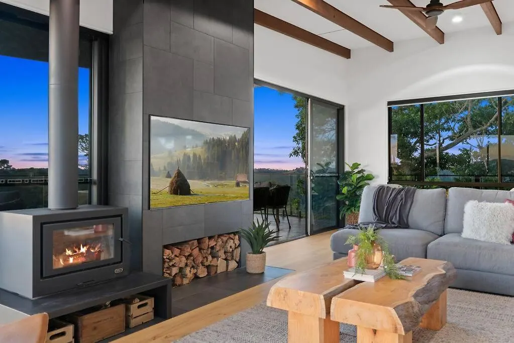 The Ridge At Maleny 3 Bedroom Executive Residence
