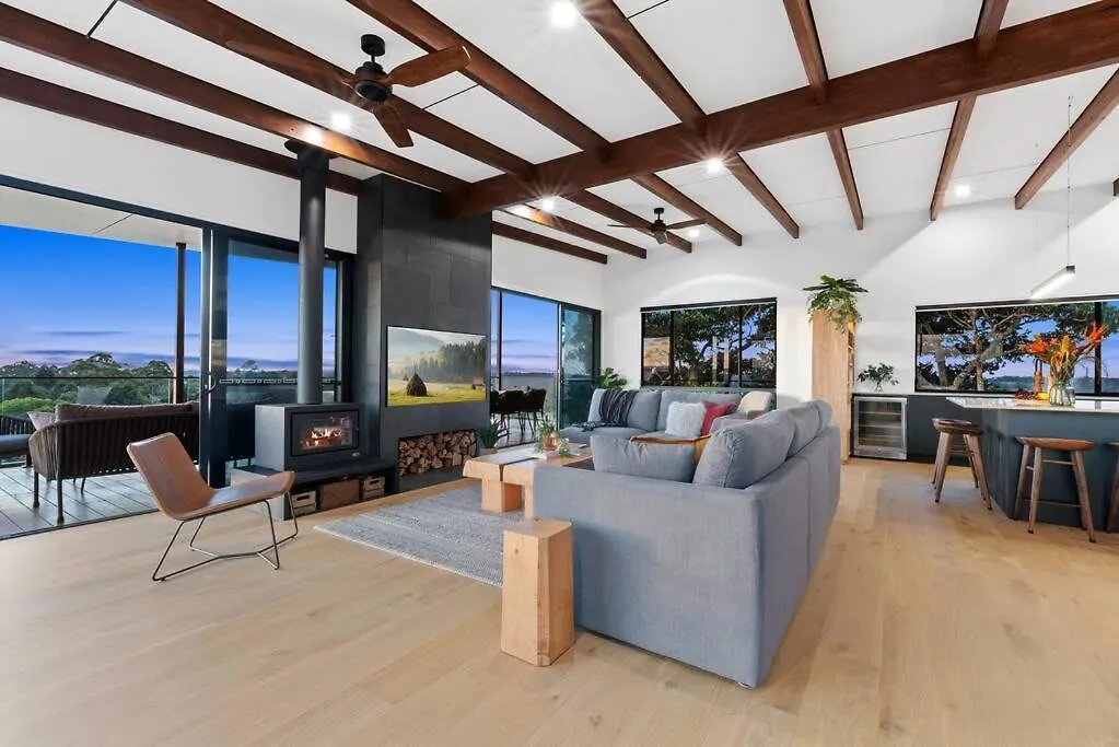 Chalet The Ridge At Maleny 3 Bedroom Executive Residence